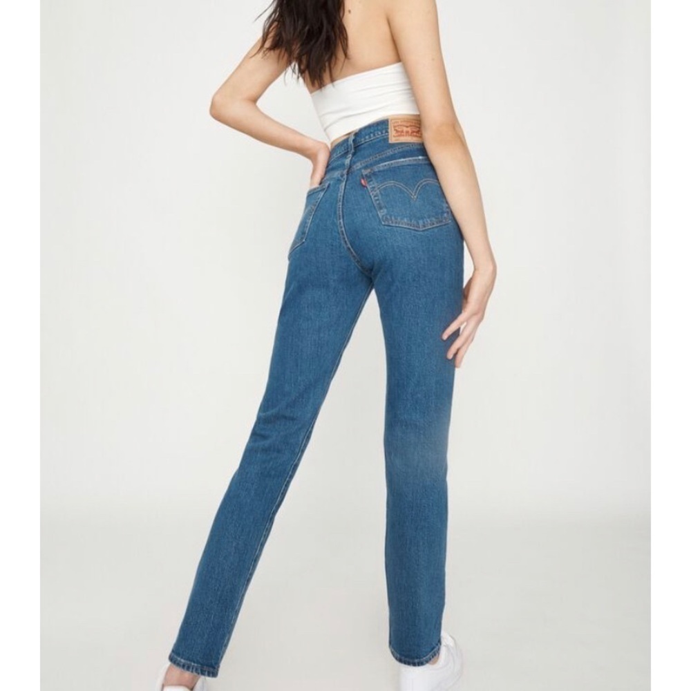 Levis 501 Dark Wash low Rise Skinny - Size 27